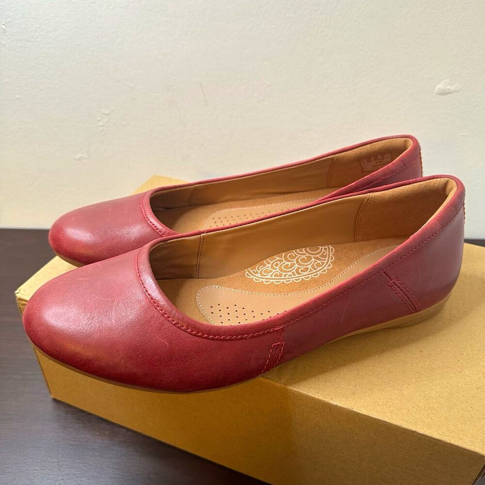 Clarks Red Leather Canebay Plain Ballet Flats Slip-On Comfort Round Toe Size 9 W
